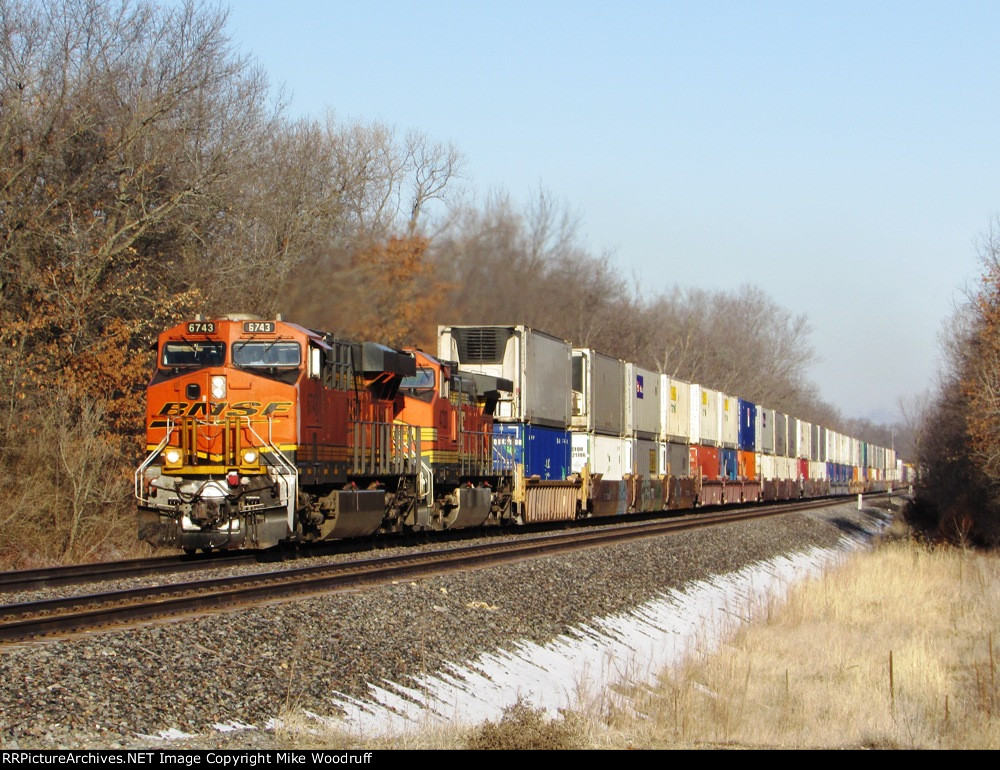 BNSF 6743